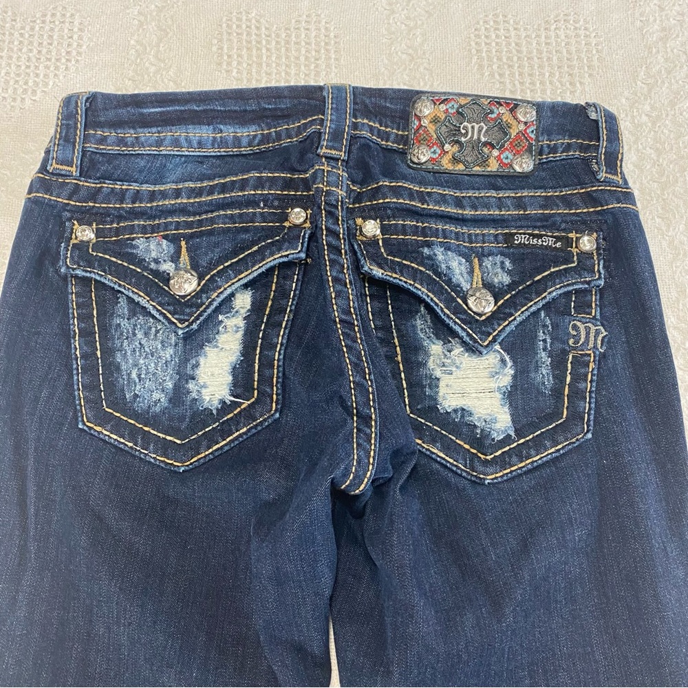Miss Me Embellished Distressed Signature Boot Jeans (27)